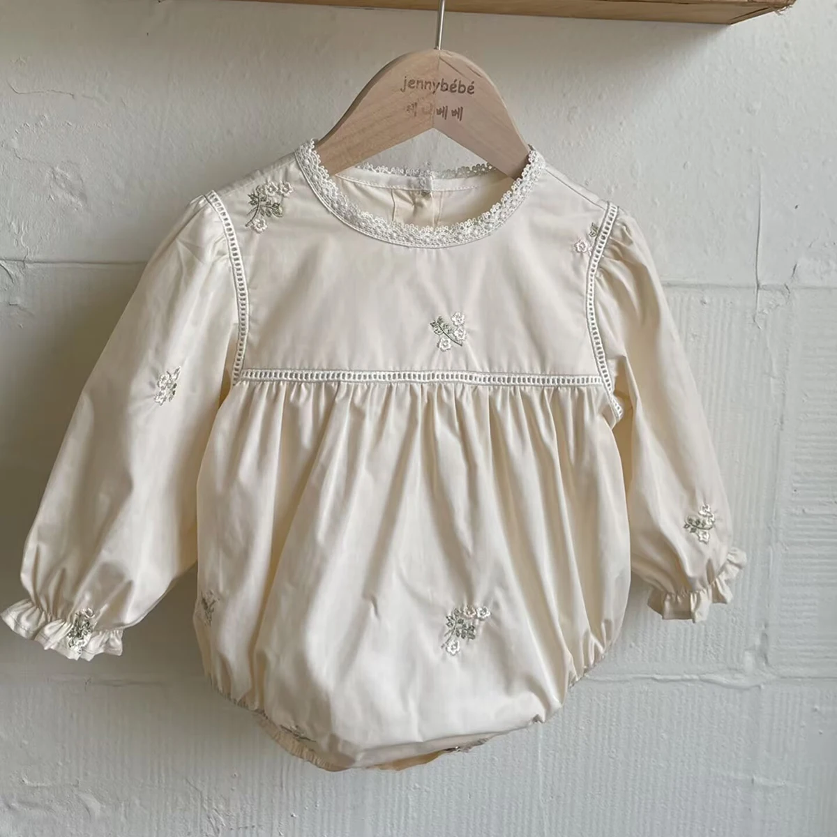 طفل الفتيات المطرزة الأزهار رو - مراجعة Newborn Baby Girl Romper Floral وسعره