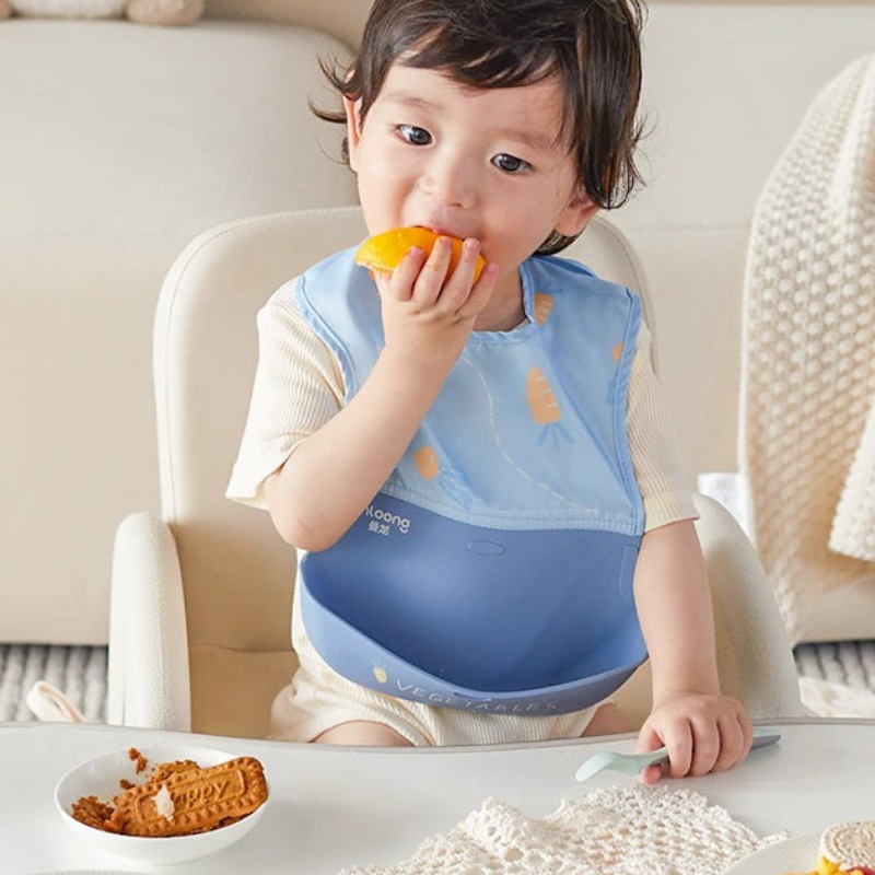 الأطفال مريلة مقاومة للماء الط - مراجعة Waterproof Baby Bibs Silicone وسعره