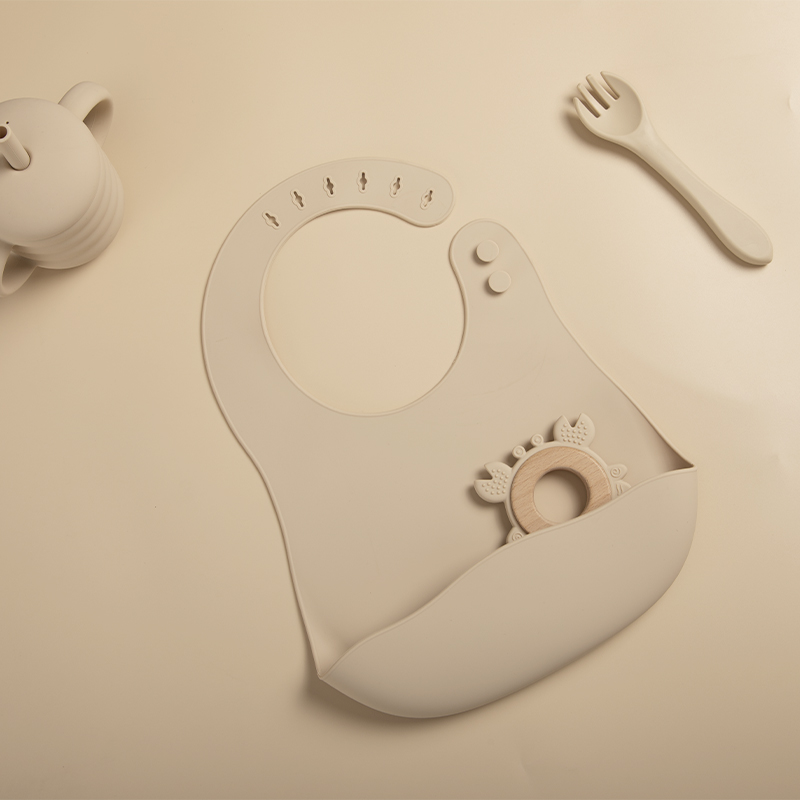 سيليكون الطفل المرايل BPA الحر - مراجعة Waterproof Baby Bibs Silicone وسعره