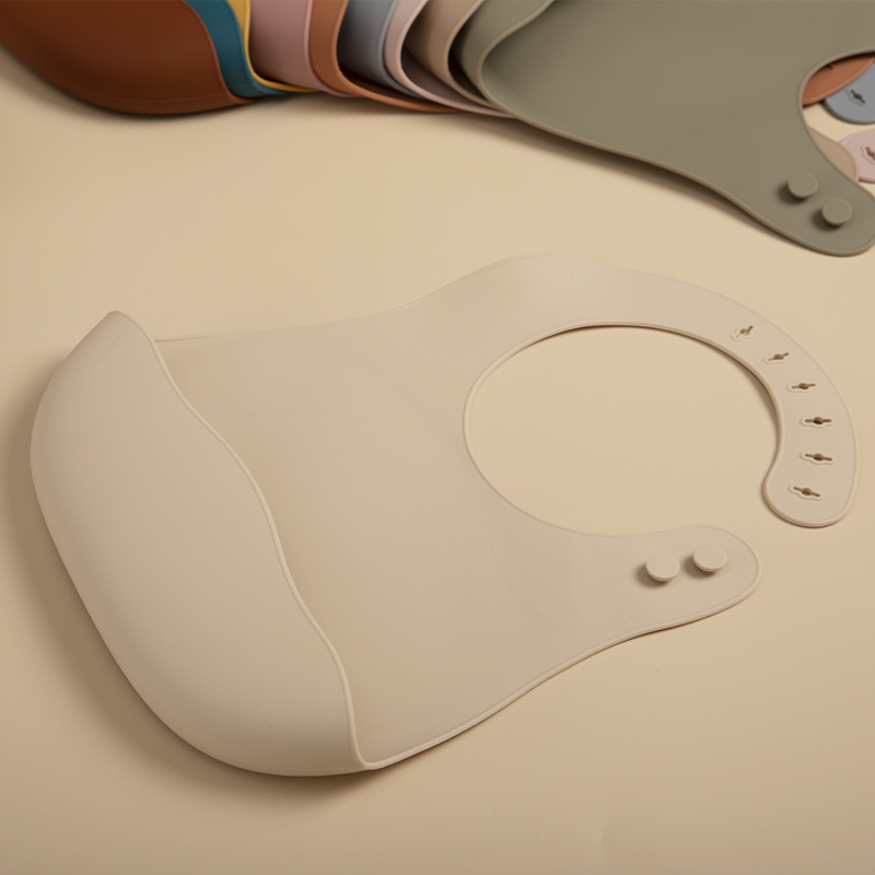 سيليكون الطفل المرايل BPA الحر - مراجعة Waterproof Baby Bibs Silicone وسعره