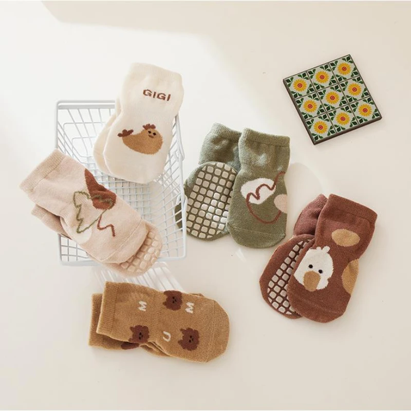 جديد الخريف الشتاء Kawaii الطف - مراجعة Unisex Baby Socks Non Slip وسعره